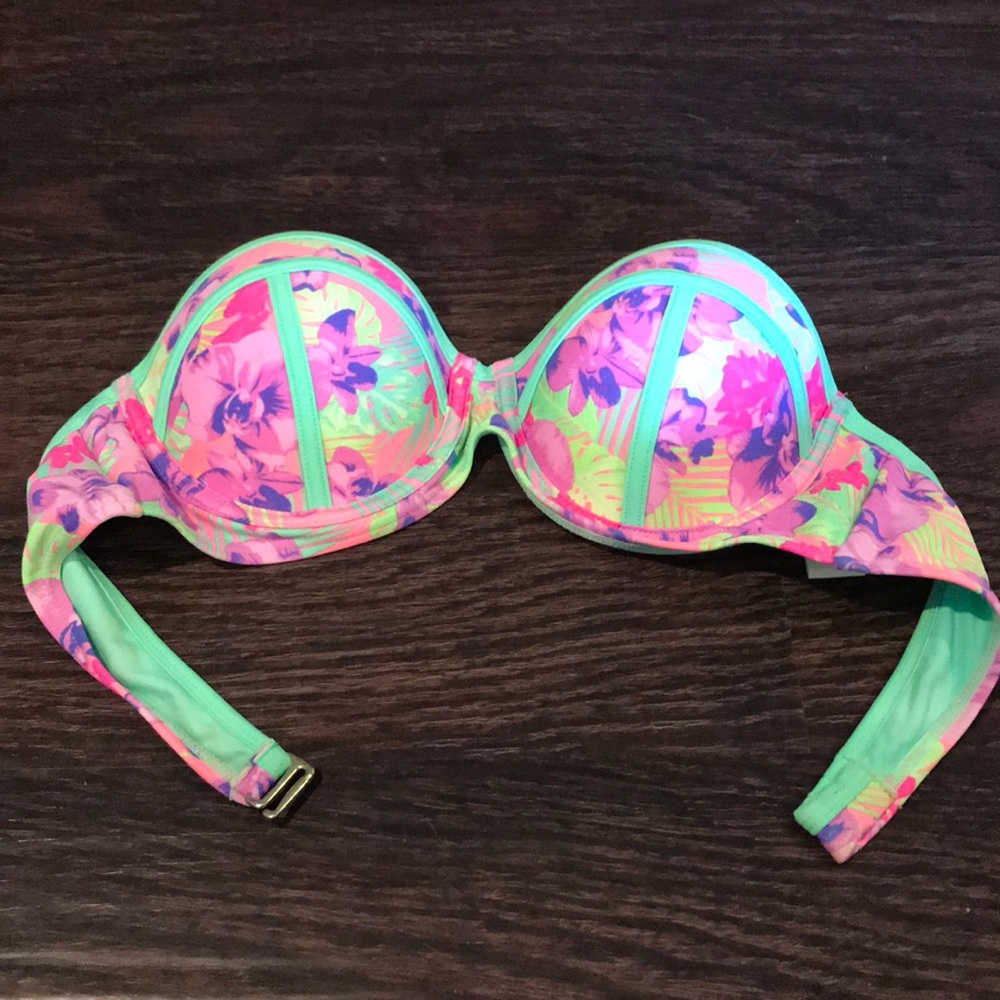Strapless bathing suit top